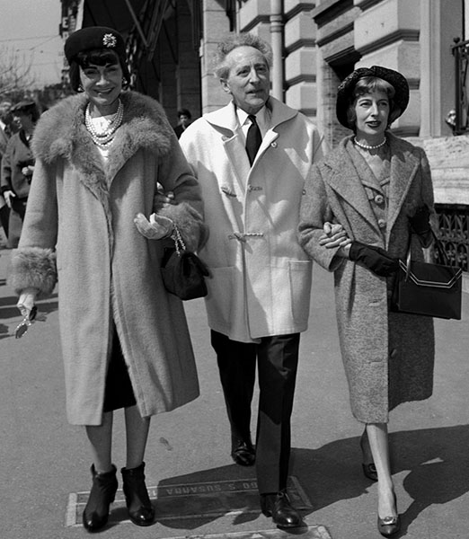 Модная история дафлкота