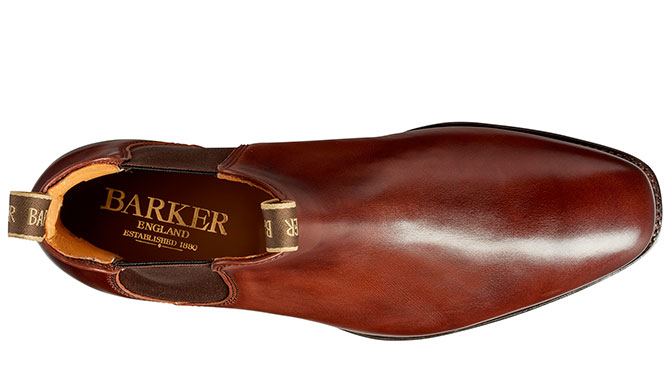 Челси Barker на колодке 486