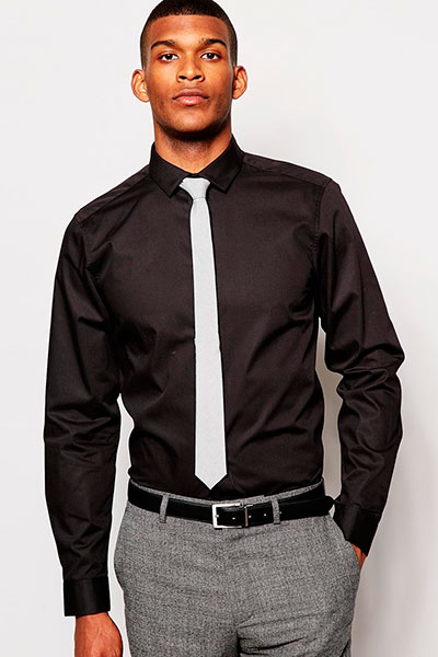 Чёрная рубашка с галстуком