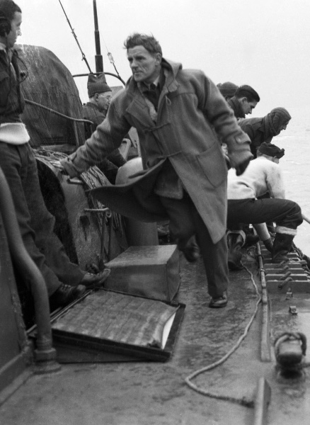 История пуговиц дафлкота