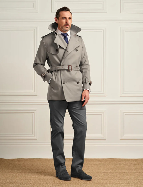 Короткий тренчкот