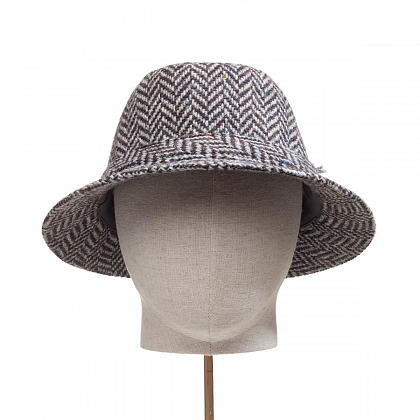4Картинка Черно-белая шляпа Hanna Hats Walking