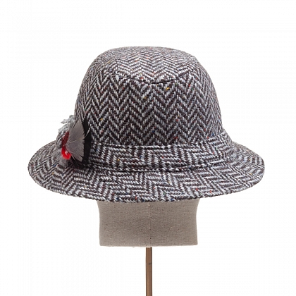 5Картинка Черно-белая шляпа Hanna Hats Walking