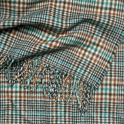 3Картинка Lochcarron Darwin Lindean Tartan Oversized Lambswool Scarf